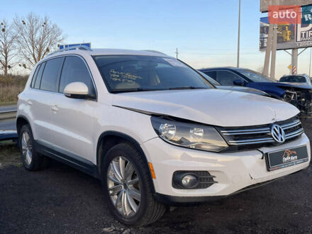 Білий Фольксваген Тігуан, об'ємом двигуна 2 л та пробігом 190 тис. км за 9500 $, фото 1 на Automoto.ua