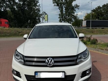 Фольксваген Тігуан 2013 у Полтаві на Automoto.ua Білий Фольксваген Тігуан, об'ємом двигуна 2 л та пробігом 153 тис. км за 14500 $, фото 1 на Automoto.ua