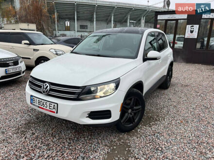 Белый Фольксваген Тигуан, объемом двигателя 2 л и пробегом 199 тыс. км за 12200 $, фото 1 на Automoto.ua