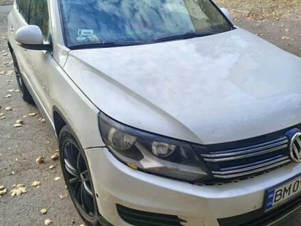 Белый Фольксваген Тигуан, объемом двигателя 1.97 л и пробегом 240 тыс. км за 10000 $, фото 1 на Automoto.ua