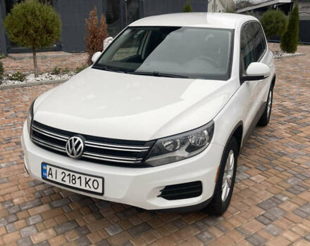 Белый Фольксваген Тигуан, объемом двигателя 1.98 л и пробегом 198 тыс. км за 10800 $, фото 1 на Automoto.ua