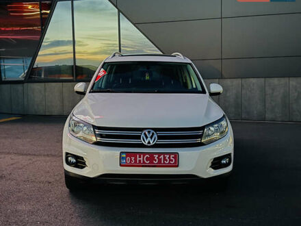 Белый Фольксваген Тигуан, объемом двигателя 0 л и пробегом 210 тыс. км за 11500 $, фото 1 на Automoto.ua