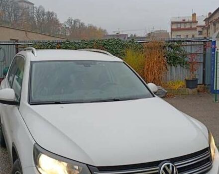 Белый Фольксваген Тигуан, объемом двигателя 1.98 л и пробегом 172 тыс. км за 14000 $, фото 1 на Automoto.ua