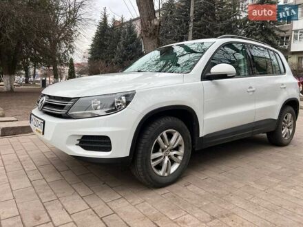 Фольксваген Тігуан 2014 у Житомирі на Automoto.ua Білий Фольксваген Тігуан, об'ємом двигуна 1.98 л та пробігом 237 тис. км за 13100 $, фото 1 на Automoto.ua