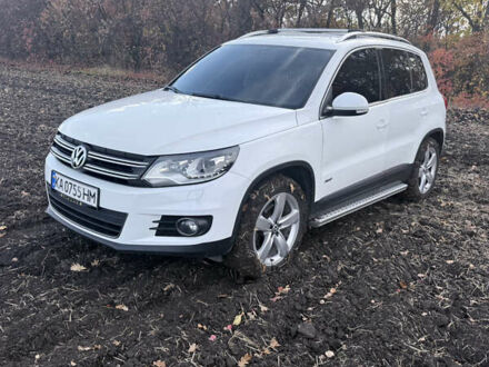 Белый Фольксваген Тигуан, объемом двигателя 1.97 л и пробегом 278 тыс. км за 15700 $, фото 1 на Automoto.ua
