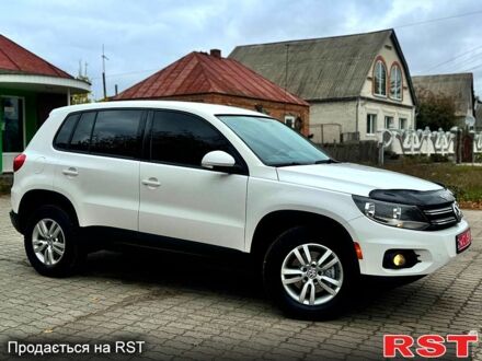 Белый Фольксваген Тигуан, объемом двигателя 2 л и пробегом 137 тыс. км за 11807 $, фото 1 на Automoto.ua