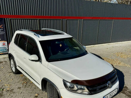 Белый Фольксваген Тигуан, объемом двигателя 1.98 л и пробегом 252 тыс. км за 14300 $, фото 1 на Automoto.ua