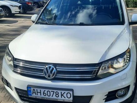 Белый Фольксваген Тигуан, объемом двигателя 1.98 л и пробегом 105 тыс. км за 12500 $, фото 1 на Automoto.ua