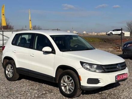 Білий Фольксваген Тігуан, об'ємом двигуна 2 л та пробігом 209 тис. км за 9499 $, фото 1 на Automoto.ua