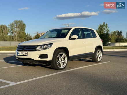 Фольксваген Тигуан 2014 в Киеве на Automoto.ua Белый Фольксваген Тигуан, объемом двигателя 1.98 л и пробегом 159 тыс. км за 12999 $, фото 1 на Automoto.ua