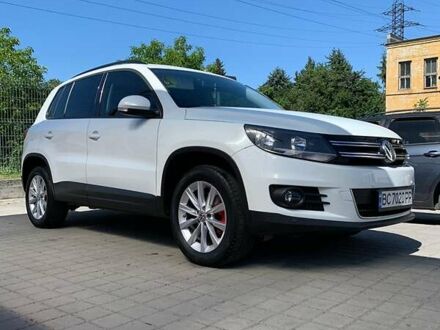 Белый Фольксваген Тигуан, объемом двигателя 1.98 л и пробегом 178 тыс. км за 15000 $, фото 1 на Automoto.ua