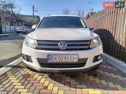 Білий Фольксваген Тігуан, об'ємом двигуна 2 л та пробігом 260 тис. км за 15500 $, фото 1 на Automoto.ua