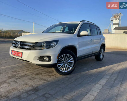 Белый Фольксваген Тигуан, объемом двигателя 2 л и пробегом 283 тыс. км за 10700 $, фото 1 на Automoto.ua