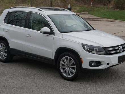 Белый Фольксваген Тигуан, объемом двигателя 2 л и пробегом 75 тыс. км за 9800 $, фото 1 на Automoto.ua