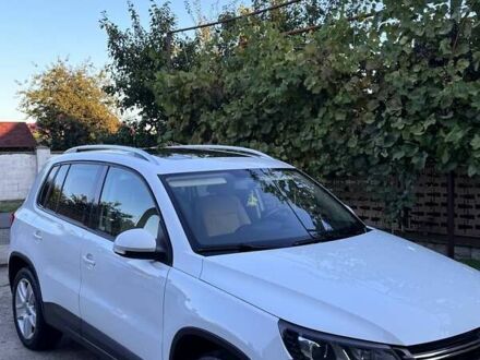 Белый Фольксваген Тигуан, объемом двигателя 1.98 л и пробегом 213 тыс. км за 12700 $, фото 1 на Automoto.ua