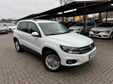 Белый Фольксваген Тигуан, объемом двигателя 2 л и пробегом 124 тыс. км за 13300 $, фото 1 на Automoto.ua