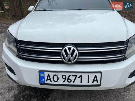 Фольксваген Тигуан 2015 в Ужгороде на Automoto.ua Белый Фольксваген Тигуан, объемом двигателя 1.98 л и пробегом 203 тыс. км за 13800 $, фото 1 на Automoto.ua