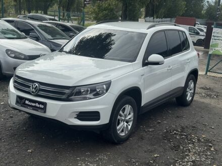 Фольксваген Тигуан 2015 в Хмельницком на Automoto.ua Белый Фольксваген Тигуан, объемом двигателя 2 л и пробегом 200 тыс. км за 10500 $, фото 1 на Automoto.ua