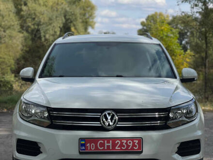 Белый Фольксваген Тигуан, объемом двигателя 1.97 л и пробегом 184 тыс. км за 13200 $, фото 1 на Automoto.ua