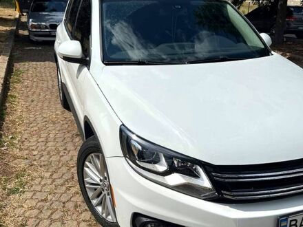 Белый Фольксваген Тигуан, объемом двигателя 2 л и пробегом 20000 тыс. км за 13400 $, фото 1 на Automoto.ua