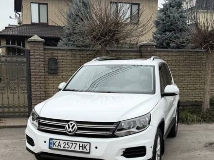 Белый Фольксваген Тигуан, объемом двигателя 1.98 л и пробегом 190 тыс. км за 17200 $, фото 1 на Automoto.ua