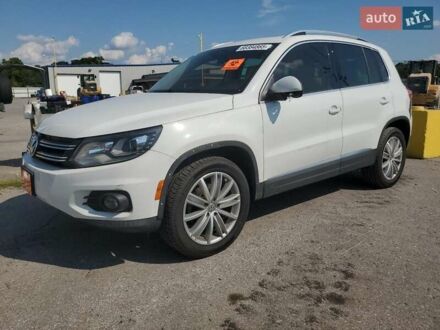 Белый Фольксваген Тигуан, объемом двигателя 2 л и пробегом 61 тыс. км за 900 $, фото 1 на Automoto.ua