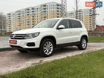 Белый Фольксваген Тигуан, объемом двигателя 2 л и пробегом 126 тыс. км за 14499 $, фото 1 на Automoto.ua