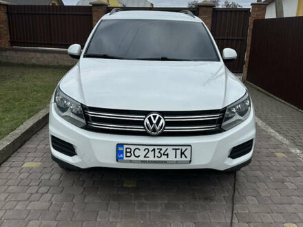 Белый Фольксваген Тигуан, объемом двигателя 1.98 л и пробегом 156 тыс. км за 14000 $, фото 1 на Automoto.ua