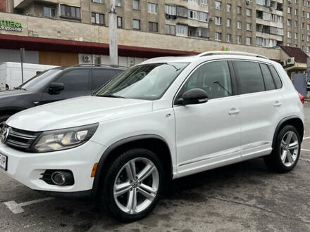 Білий Фольксваген Тігуан, об'ємом двигуна 1.98 л та пробігом 119 тис. км за 15999 $, фото 1 на Automoto.ua