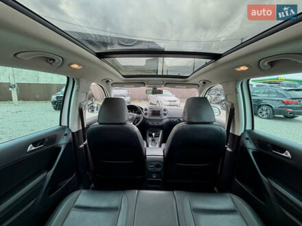 Белый Фольксваген Тигуан, объемом двигателя 0 л и пробегом 205 тыс. км за 13400 $, фото 1 на Automoto.ua