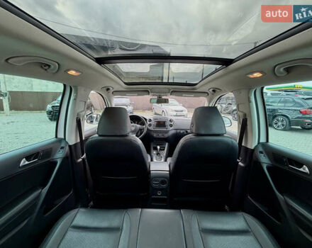 Білий Фольксваген Тігуан, об'ємом двигуна 0 л та пробігом 205 тис. км за 13400 $, фото 1 на Automoto.ua