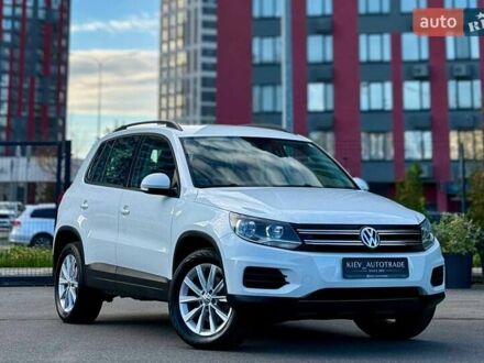 Білий Фольксваген Тігуан, об'ємом двигуна 2 л та пробігом 137 тис. км за 13800 $, фото 1 на Automoto.ua