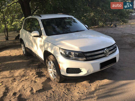 Фольксваген Тигуан 2016 в Киеве на Automoto.ua Белый Фольксваген Тигуан, объемом двигателя 1.98 л и пробегом 110 тыс. км за 13000 $, фото 1 на Automoto.ua