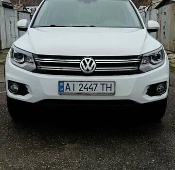 Белый Фольксваген Тигуан, объемом двигателя 1.98 л и пробегом 121 тыс. км за 14999 $, фото 1 на Automoto.ua