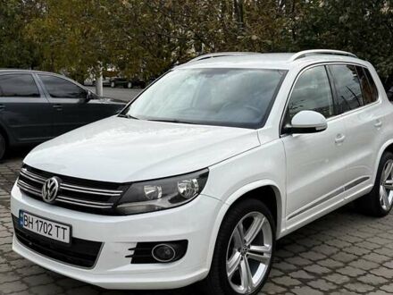 Белый Фольксваген Тигуан, объемом двигателя 1.98 л и пробегом 105 тыс. км за 16000 $, фото 1 на Automoto.ua
