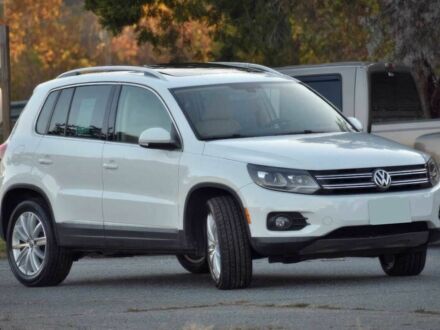Білий Фольксваген Тігуан, об'ємом двигуна 2 л та пробігом 75 тис. км за 6000 $, фото 1 на Automoto.ua