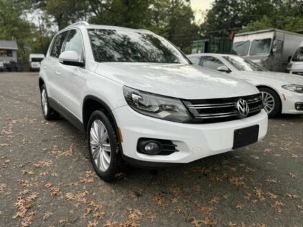 Білий Фольксваген Тігуан, об'ємом двигуна 2 л та пробігом 75 тис. км за 16800 $, фото 1 на Automoto.ua