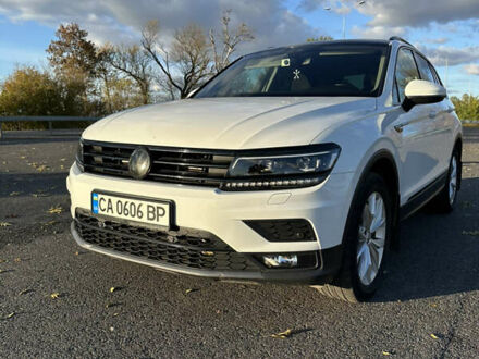 Белый Фольксваген Тигуан, объемом двигателя 1.97 л и пробегом 146 тыс. км за 25900 $, фото 1 на Automoto.ua