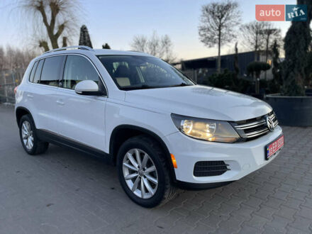 Белый Фольксваген Тигуан, объемом двигателя 2 л и пробегом 241 тыс. км за 10999 $, фото 1 на Automoto.ua