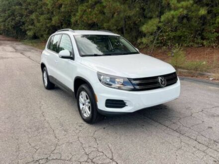 Білий Фольксваген Тігуан, об'ємом двигуна 2 л та пробігом 54 тис. км за 8400 $, фото 1 на Automoto.ua