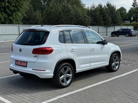 Фольксваген Тигуан 2017 в Луцке на Automoto.ua Белый Фольксваген Тигуан, объемом двигателя 2 л и пробегом 130 тыс. км за 14799 $, фото 1 на Automoto.ua