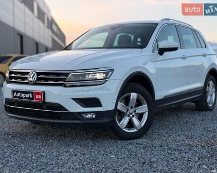 Белый Фольксваген Тигуан, объемом двигателя 2 л и пробегом 161 тыс. км за 24880 $, фото 1 на Automoto.ua