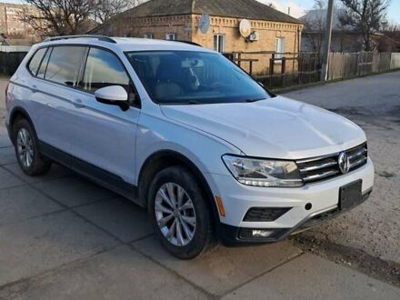 Белый Фольксваген Тигуан, объемом двигателя 2 л и пробегом 243 тыс. км за 13700 $, фото 1 на Automoto.ua
