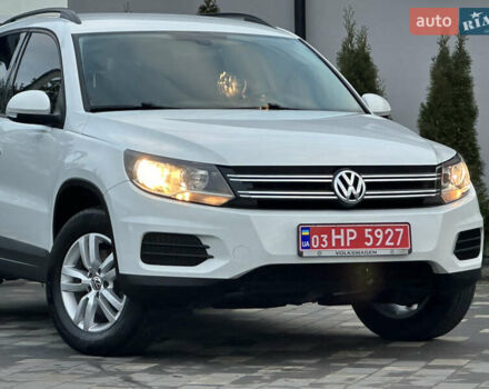 Белый Фольксваген Тигуан, объемом двигателя 2 л и пробегом 176 тыс. км за 12650 $, фото 1 на Automoto.ua
