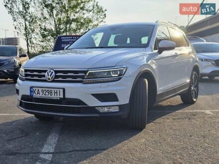 Фольксваген Тігуан 2017 у Києві на Automoto.ua Білий Фольксваген Тігуан, об'ємом двигуна 1.98 л та пробігом 200 тис. км за 24500 $, фото 1 на Automoto.ua