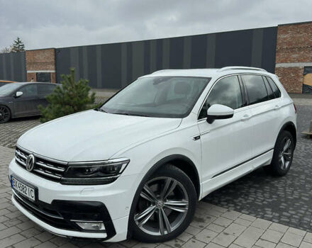 Белый Фольксваген Тигуан, объемом двигателя 1.97 л и пробегом 209 тыс. км за 25000 $, фото 1 на Automoto.ua