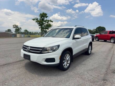 Білий Фольксваген Тігуан, об'ємом двигуна 2 л та пробігом 55 тис. км за 3200 $, фото 1 на Automoto.ua