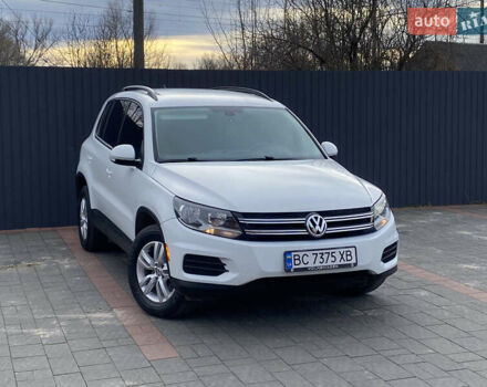Білий Фольксваген Тігуан, об'ємом двигуна 1.98 л та пробігом 108 тис. км за 12699 $, фото 1 на Automoto.ua