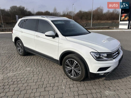 Белый Фольксваген Тигуан, объемом двигателя 1.98 л и пробегом 160 тыс. км за 16200 $, фото 1 на Automoto.ua