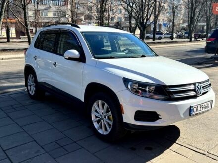 Білий Фольксваген Тігуан, об'ємом двигуна 1.98 л та пробігом 197 тис. км за 14800 $, фото 1 на Automoto.ua